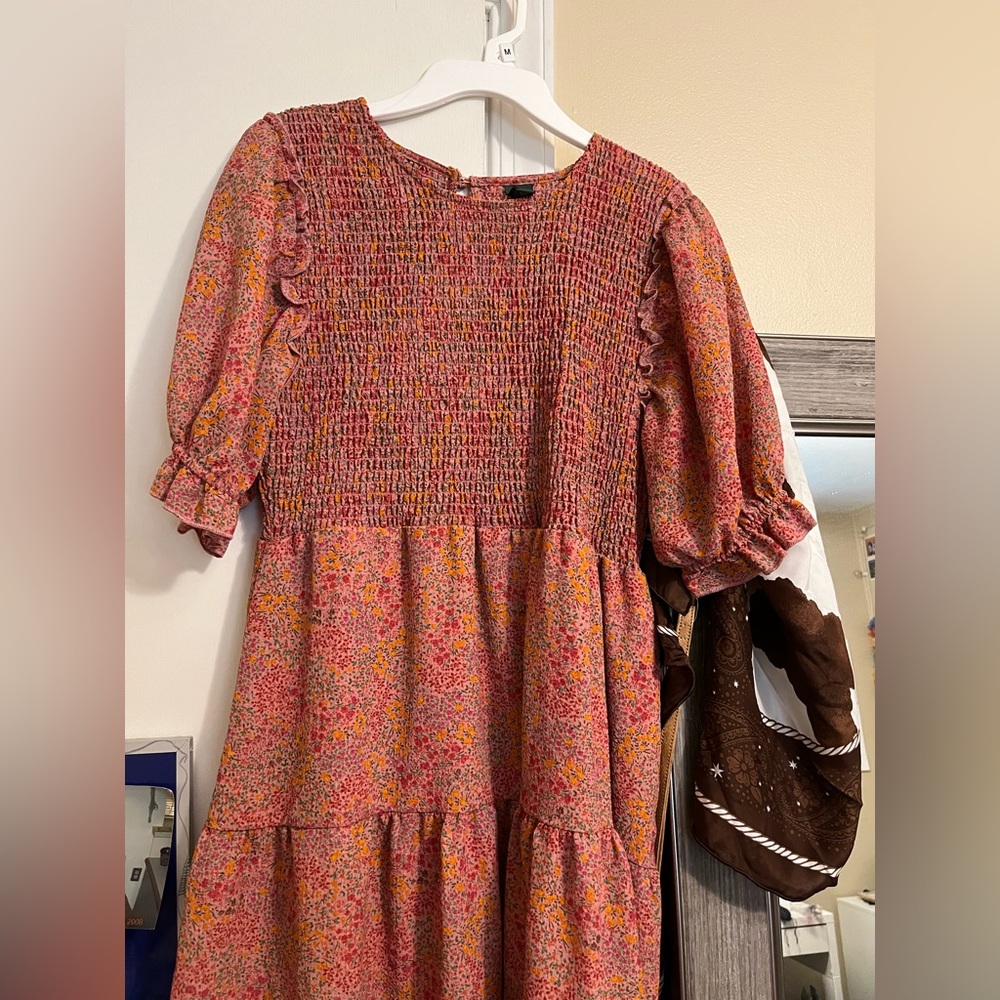 Short sleeve floral dress